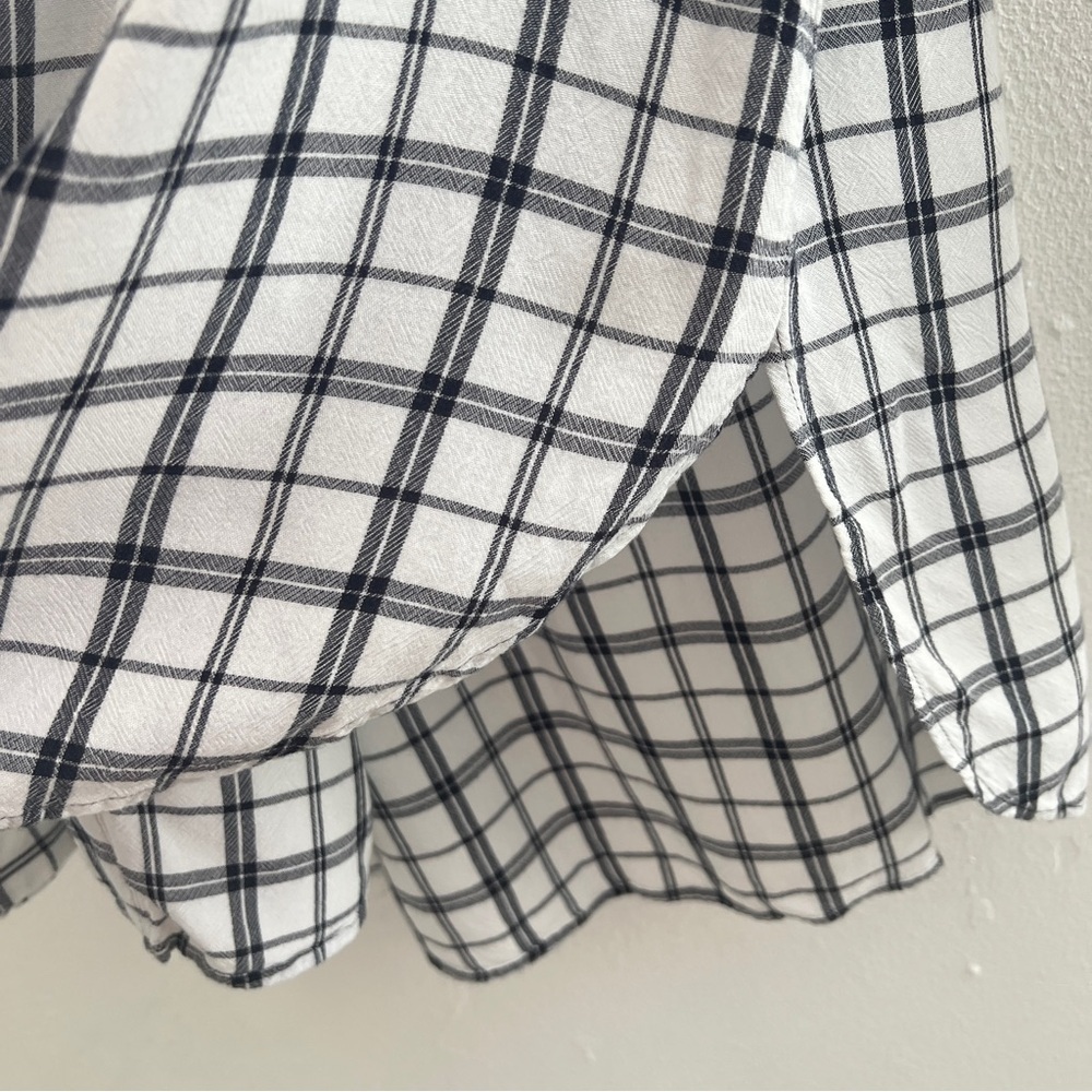 LOFT White and Black Plaid Button Down Shirt NWOT - Picture 5 of 9